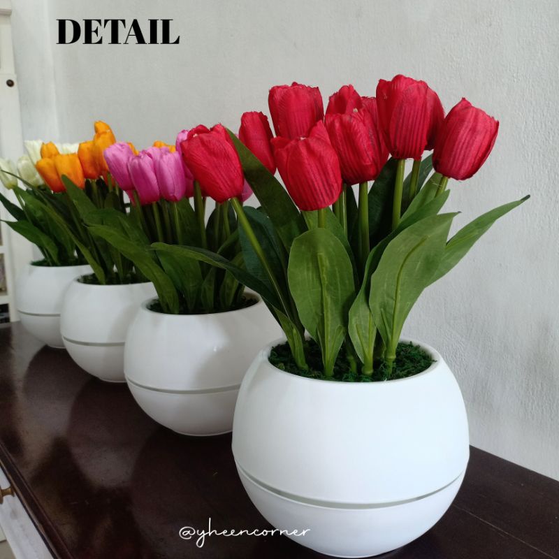 Artificial Tulip Set Vas / Bunga tulip Dengan Pot Bola Jumbo