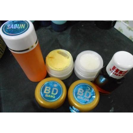 Cream Bd / Baby Pink Segel Bd / Baby Pink Platinum/ Cream Bandung Ori