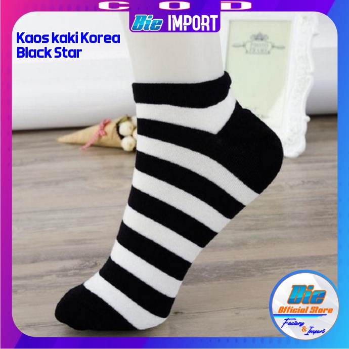 Kaos Kaki Korea Wanita Motif Black Star Impor Best Seller