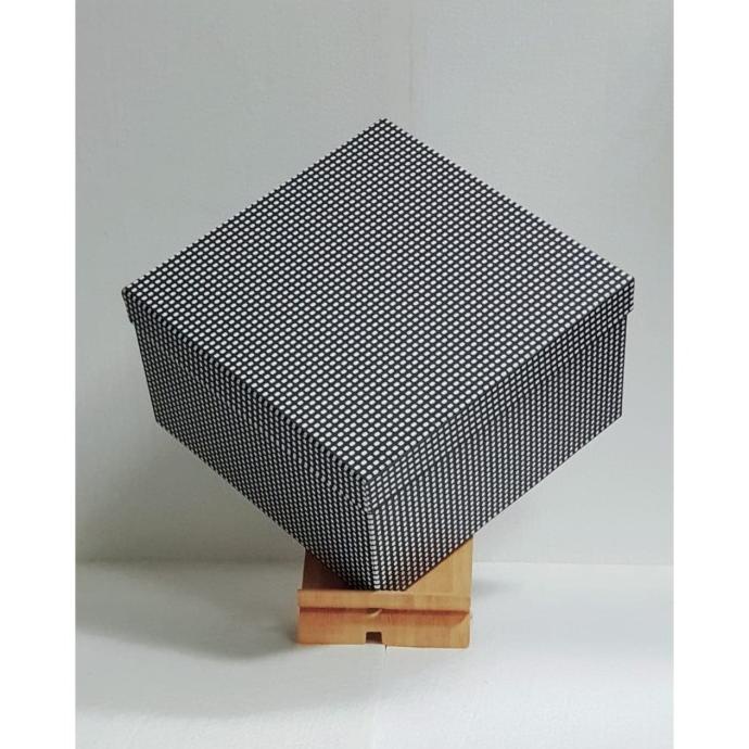 

Sale!!! Kotak Kado / Kotak Hadiah / Gift Box Jumbo Type A+_Bulat Kotak Hitam - Paling Diminati