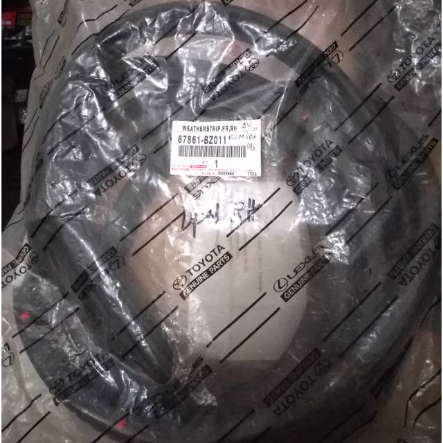 Karet pintu depan avanza xenia kanan original