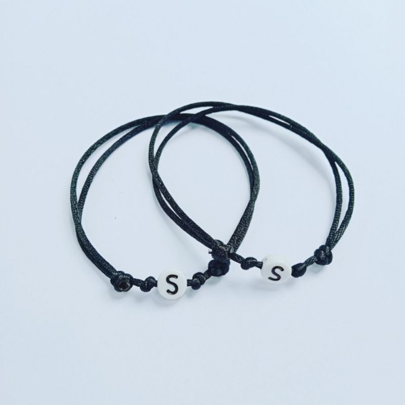 gelang inisial tali satin