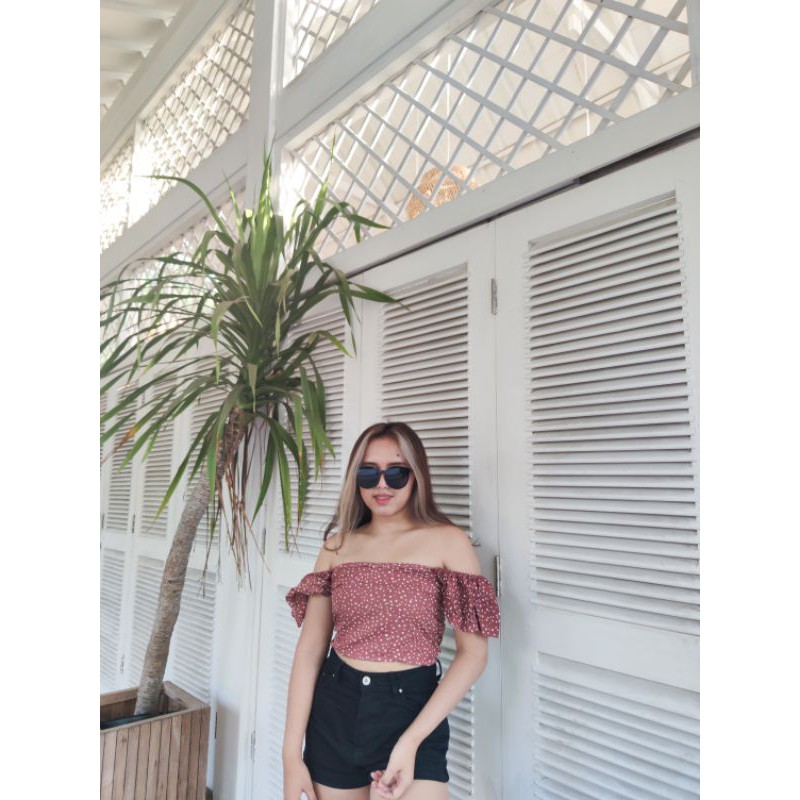 Baju crop wanita polkadot sabrina crop top puffy sleeve top crop top korea