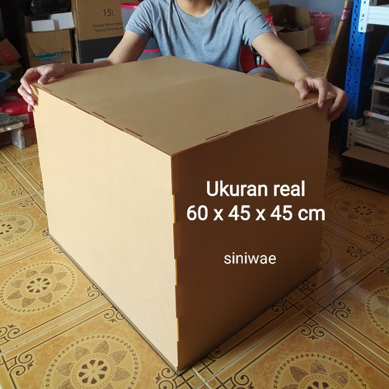 Custom Box Display Akrilik 3mm Kotak Acrylic Transparan Bongkar Pasang Puzzle Diecast Action Figure