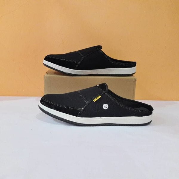 SEPATU SLOP KANVAS PRIA SEPATU SANDAL COWOK SHS323