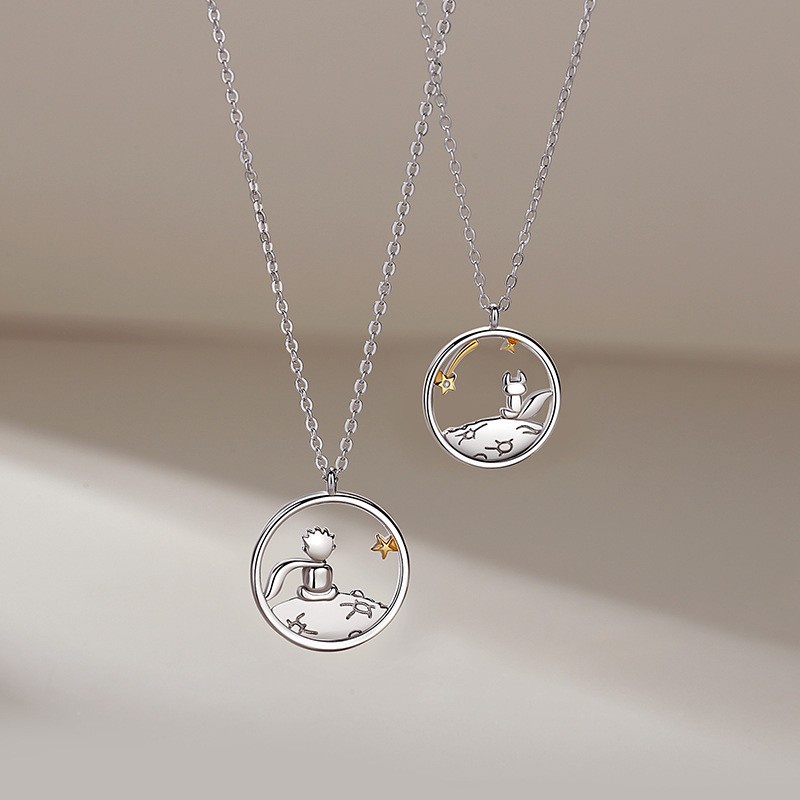 Kalung Rantai Klavikula Hias Liontin Rubah Kecil Bahan Titanium Steel Glossy Untuk Perempuan