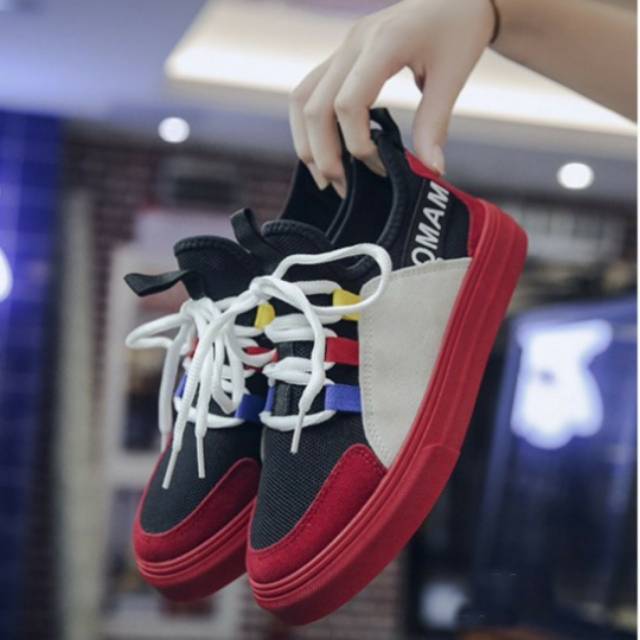 SEPATU FASHION WANITA SNEAKER SANTAI CEWEK SNEAKERS REPLIKA ULTRABOOST GOSH MURAH MODEL IMPORT BATAM