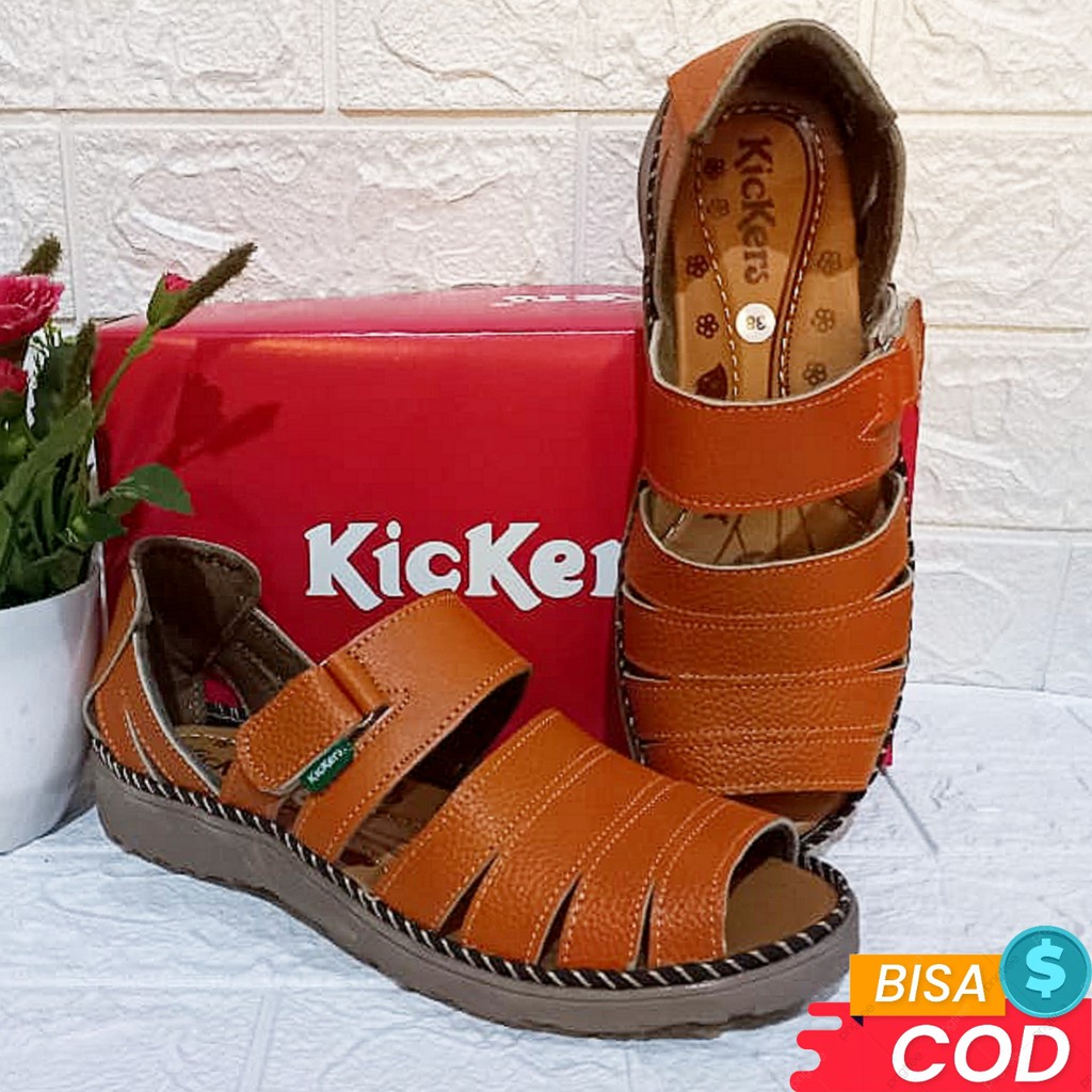 Sepatu Kickers Kulit Wanita Model Selop Terkini Warna Orange