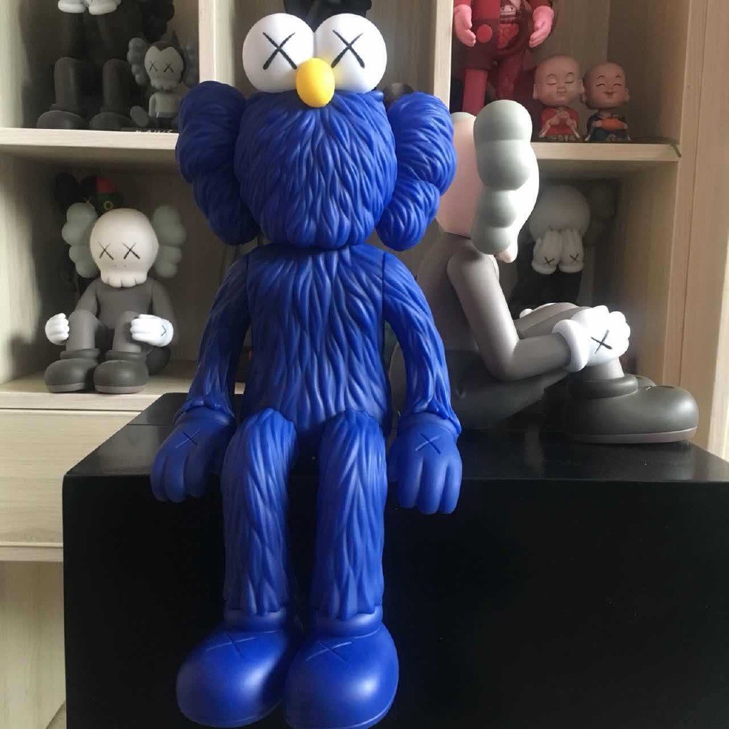 Figure Kaws X monster cookies Seeing/Watching