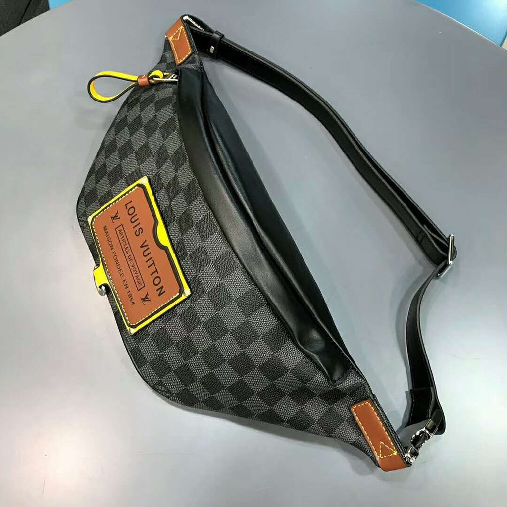 Bumbag L Vuitton 7055