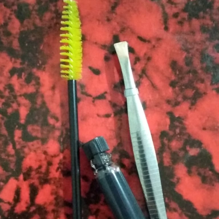 LEM BULU MATA  / Sisir Bulu Mata Biasa / Pinset Bulu Mata / Glue Eyelashes