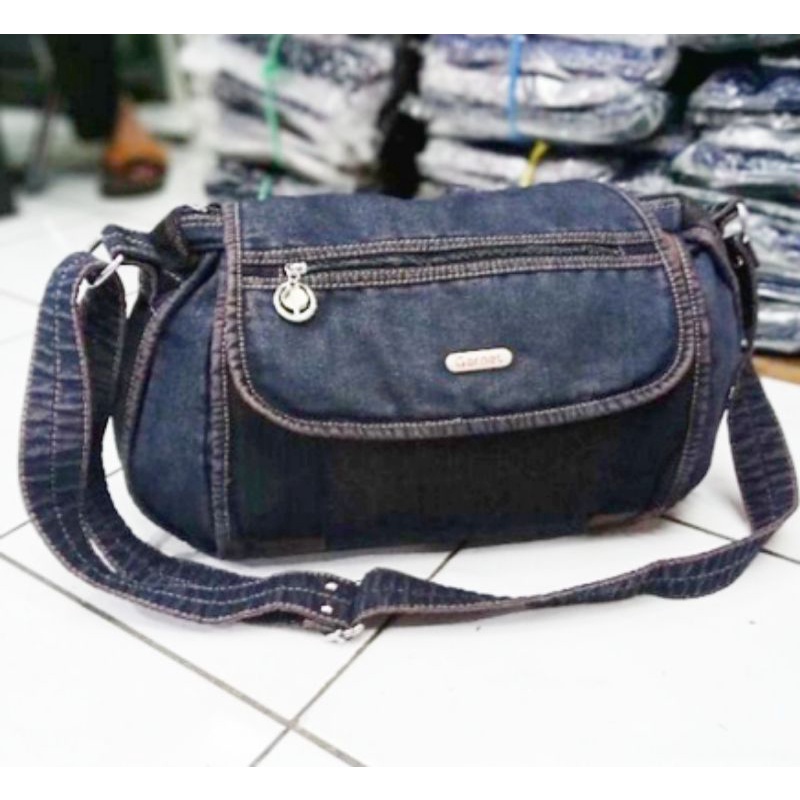 Tas slempang wanita bahan jeans ori Garnet