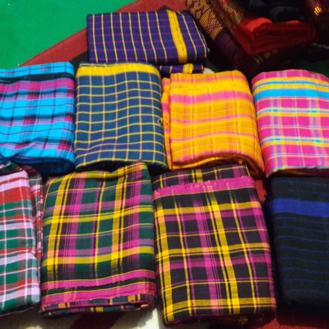 Sarung khas bima-ntb