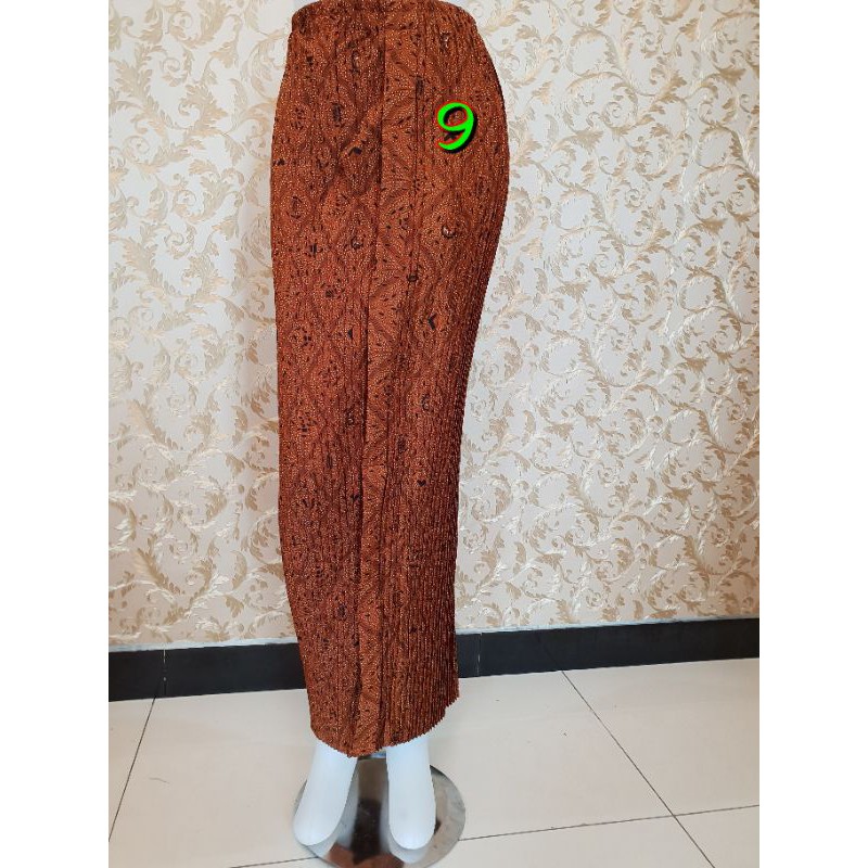 ROK PLISKET BATIK WIRU