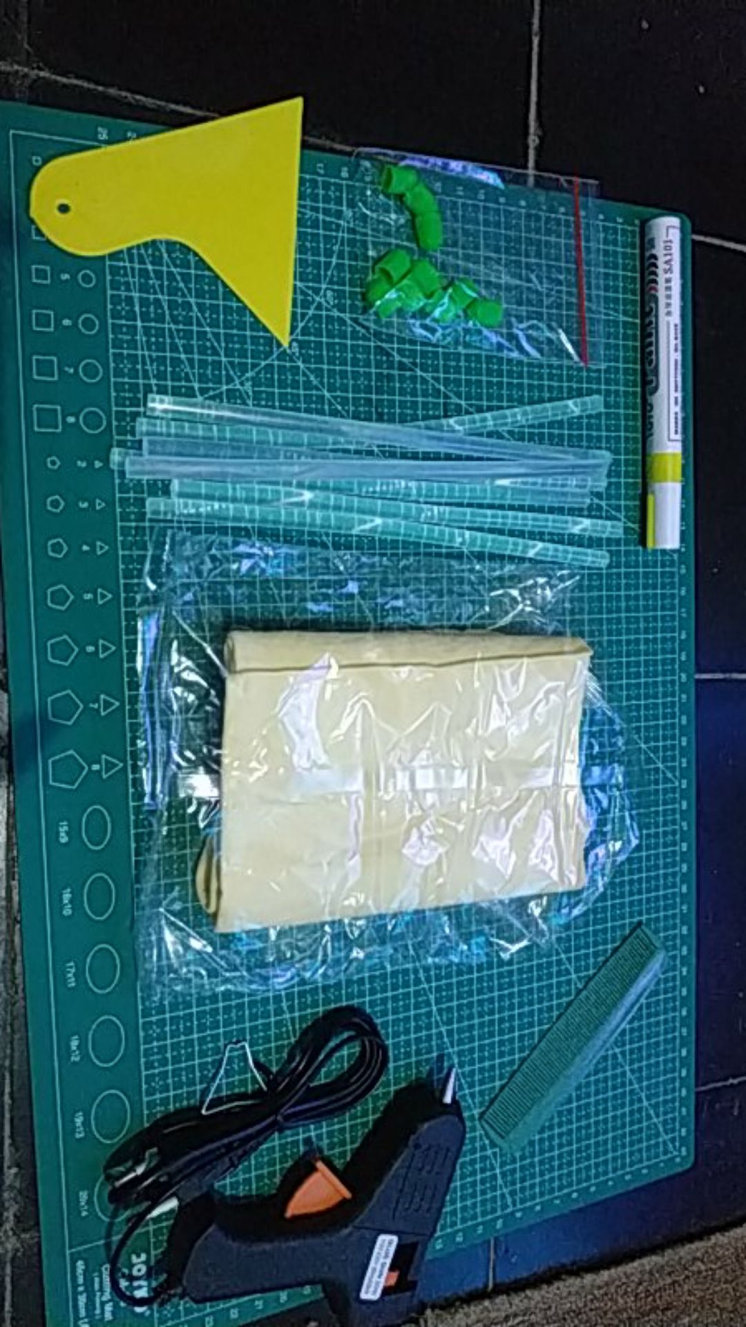 Promo Glue Gun 10 Watt Dengan 2 Isi Refill 20 Cm Alat Lem Tembak Kecil