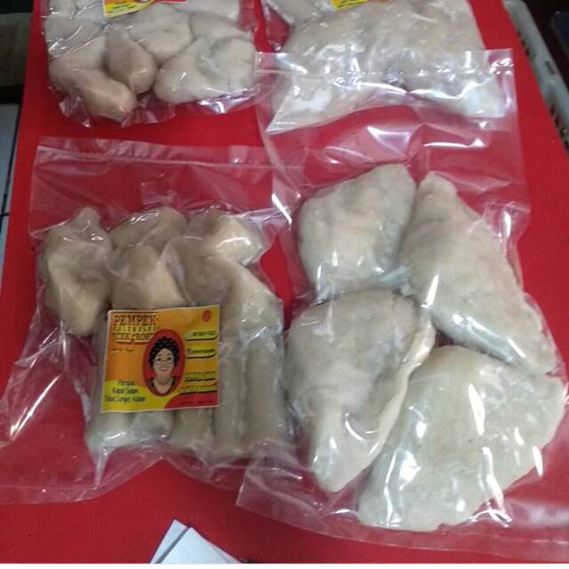 

Pempek Kapal Selam Jumbo isi 5