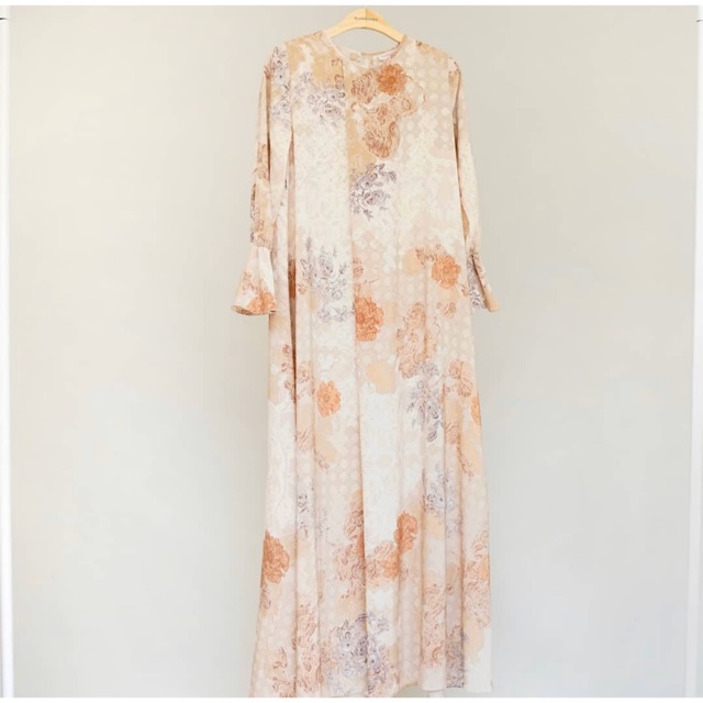 Gardenia dress Ria Miranda S NEW