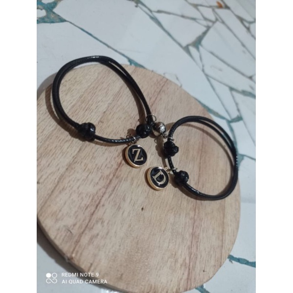 GELANG INISIAL BULAT COUPLE GELANG TRENDI (Tali Waterproof Gelang Coupele)