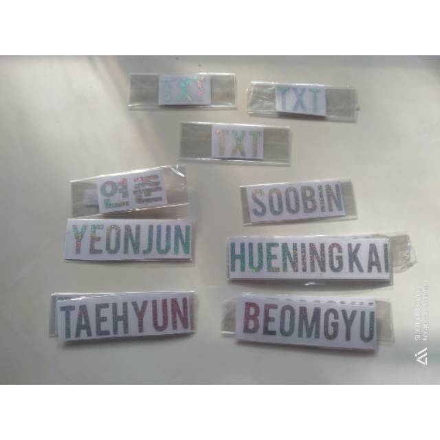 

Stiker hologram txt