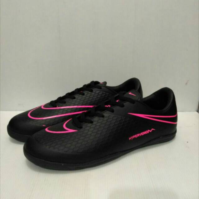 Sepatu futsal nike outlet hypervenom terbaru