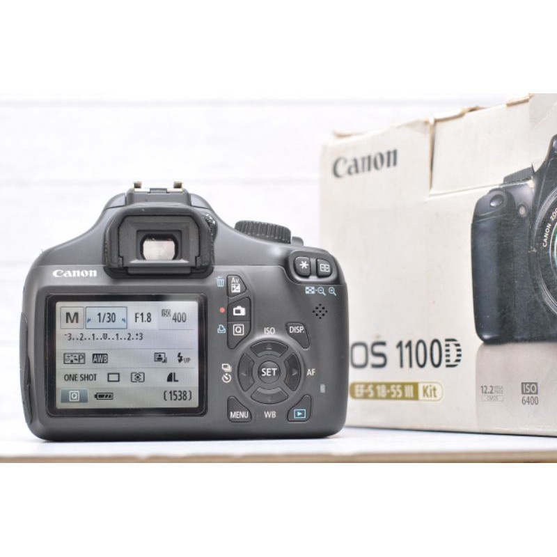 Dslr Canon 1100d with lensa fix Canon 50mm f1.8II