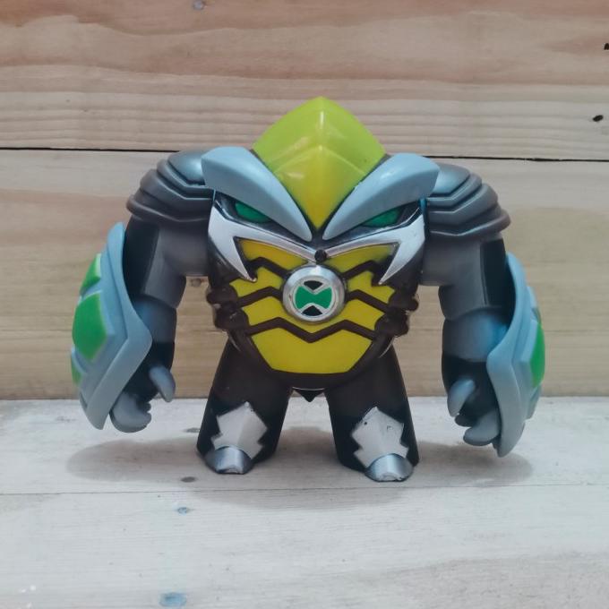 :::::::] action figure omnitrix omniverse Ben 10 - Omni-Kix Armor cannonbolt