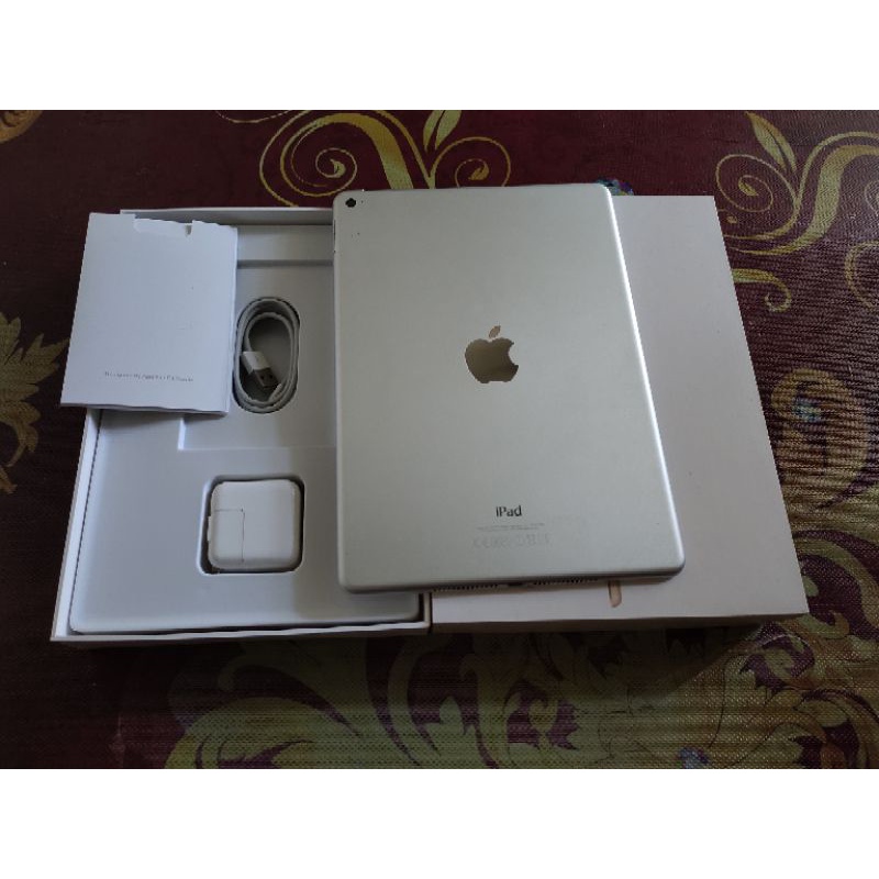 ipad air 2 wifi &amp; wifi cell 4G LTE fullset garansi