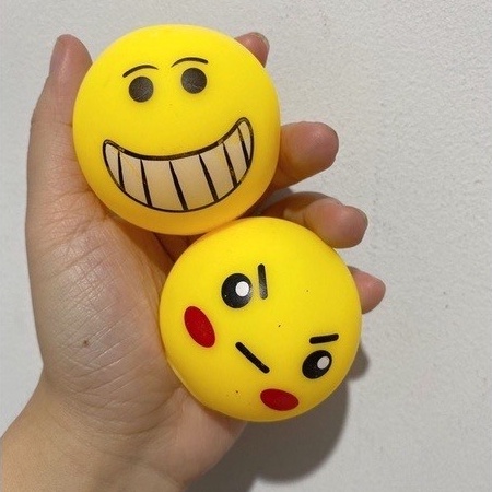 Mainan Bola Karet Emoji Lucu Bisa Bunyi