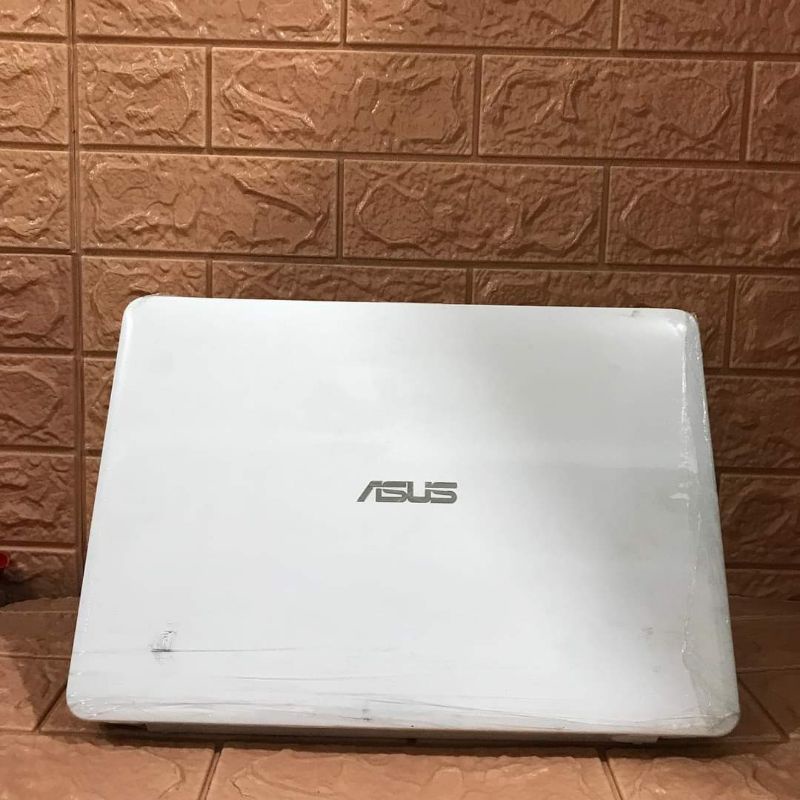 jual laptop second murmer Asus X441NA Intel N3350 White