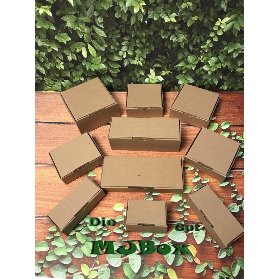 KARDUS UK.  22x17x3 CM........DIE CUT KOTAK KARTON UNTUK PACKING SOUVENIR - DLL- MODEL BOX PIZZA-4