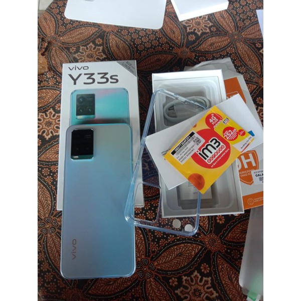 VIVO Y33s Ram 8+4 GB Room 128GB