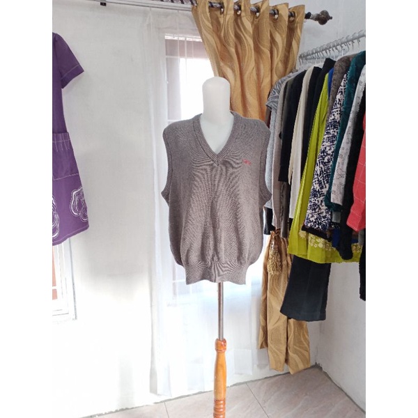 Preloved baju atasan wanita merk Tombow lekton LD100 P60