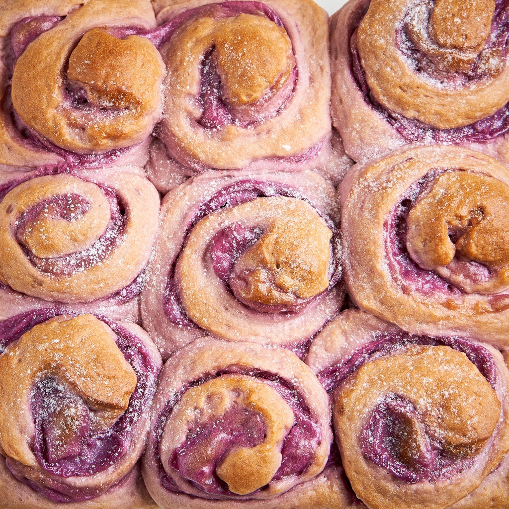 (VEGAN) UBE Oat Rolls with Housemade Ube Jam