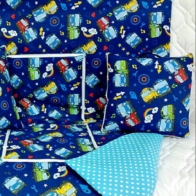 BALMUT MINI BESAR / BANTAL SELIMUT KARAKTER - TAYO LITTLE BUS
