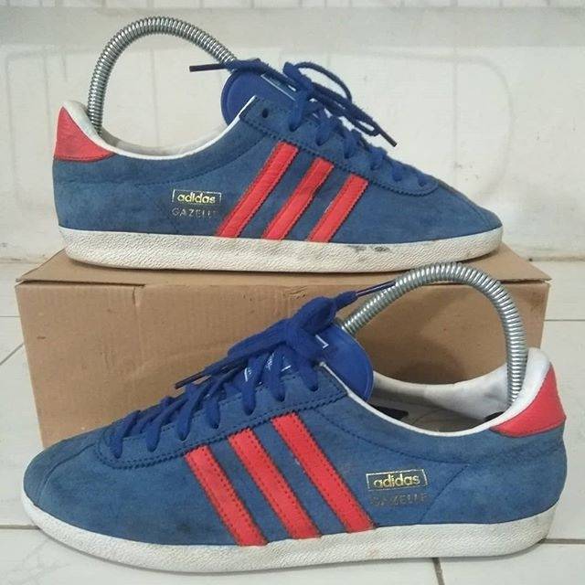 adidas gazelle blue red