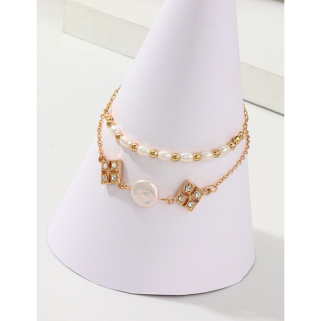 LRC Gelang Fashion Gold Pearl Alloy Diamond Bracelet F61534