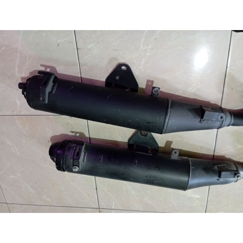 SLENCER KNALPOT STANDARAN YAMAHA R15 V3