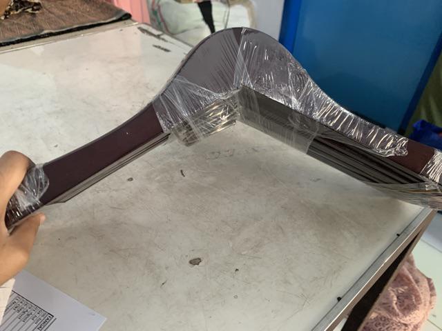 Gantungan Baju Kayu Coklat Dewasa/hanger Kayu