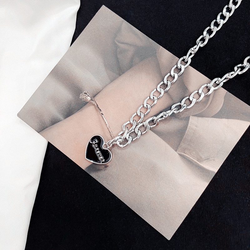 Hitam surat cinta liontin kalung wanita fashion titanium steel Kuba link rantai ins dingin gaya hip