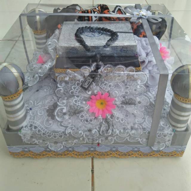 Mahar Nikah / Hantaran Nikah Premium Mukena Prada Sutra Milo