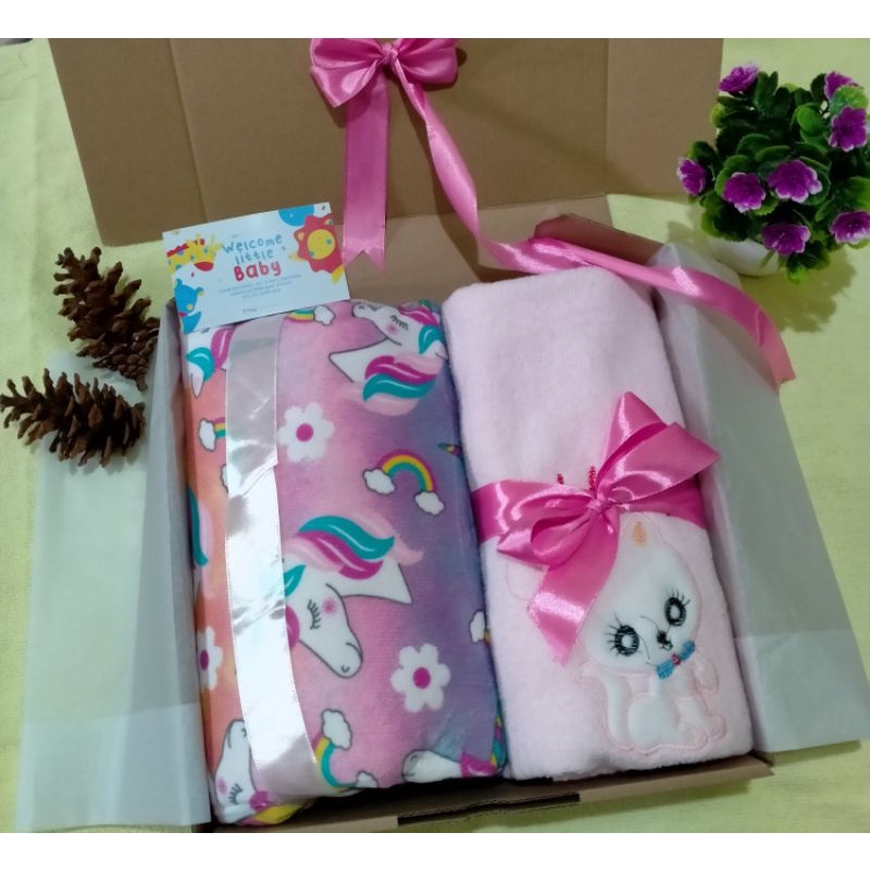 PASTI TERMURAH!!! HAMPERS BAYI | KADO BAYI | KADO LAHIRAN|HADIAH KADO HANDUK BAYI DAN SELIMUT-Pink (unicorn)