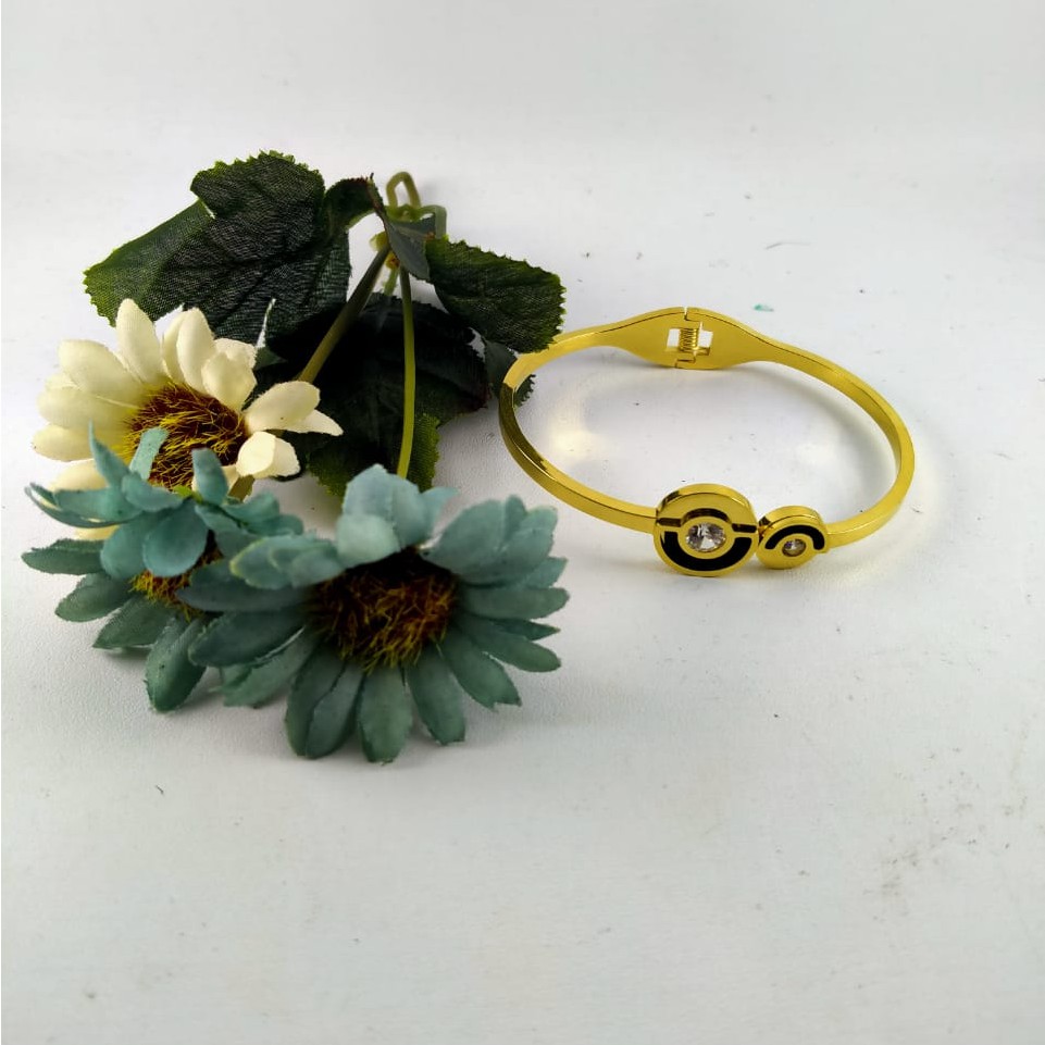 Gelang Bangle BVLGARI Titanium Gold Fashion Wanita BIG SELLER....GTO00002