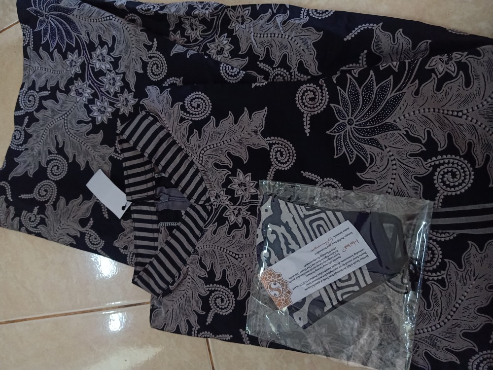 Shanaya Batik Tunik Pias Prameswari Warna Hitam Dan Merah Size S M L Xl Xxl Bisa Seragaman