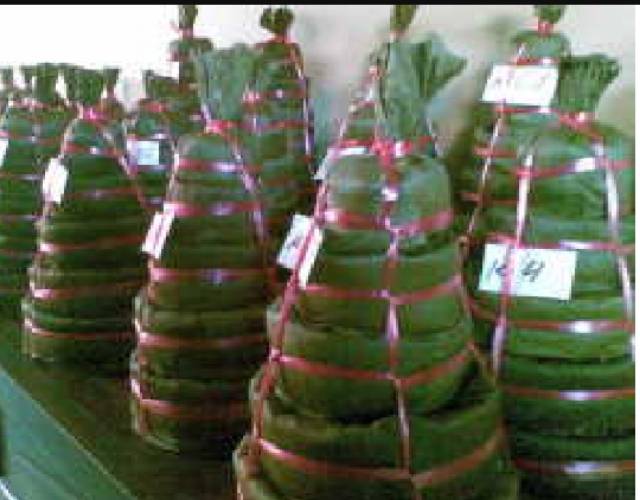 

kue keranjang 9 susun Ny.Lauw