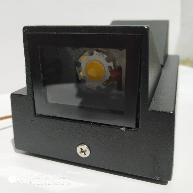 lampu dinding minimalis kotak 2 arah led emico