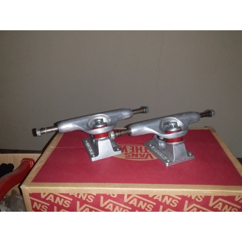 Skateboard Truck Independent Polished second bekas