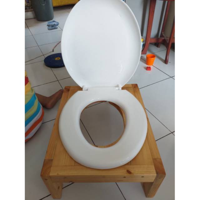 TOILET PORTABLE DEWASA BAHAN KAYU JATI BELANDA