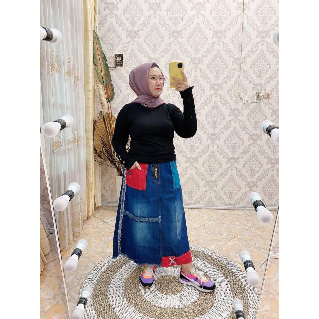 ROK JEANS KEKINIAN BY JUNNOV