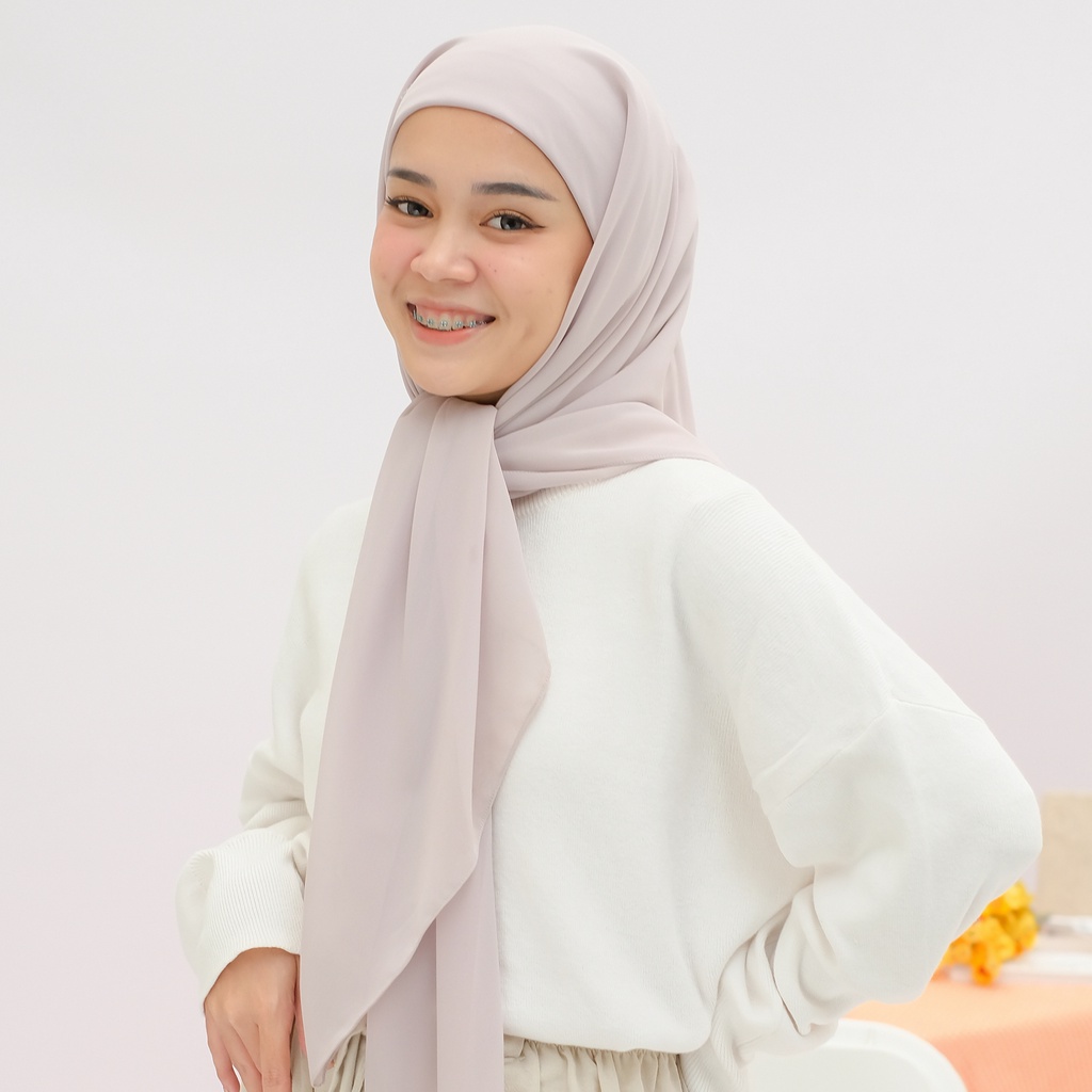Jual Lozy Hijab - Araa Square (Hijab Segiempat Melayu Tali Instan) BELI