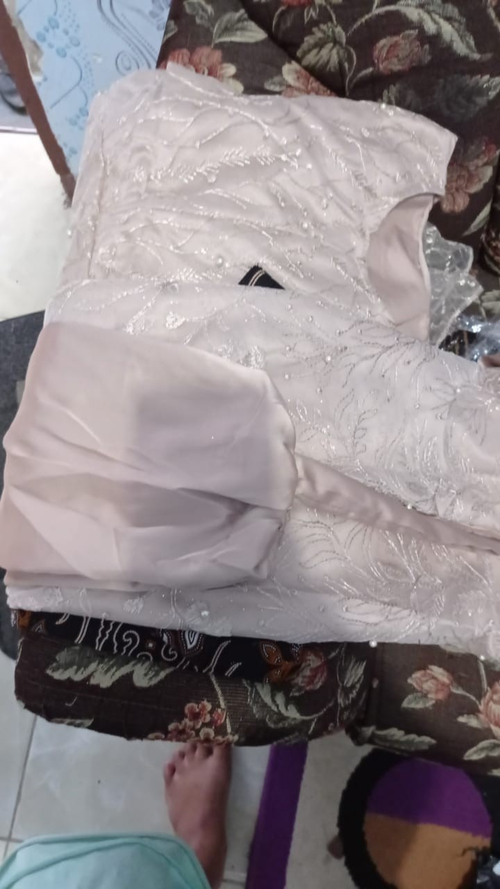 Maura Couple - Sania Ruffle Batik Couple Ori Ndoro Jowi Garansi Termurah Shopee - Batik Solo Prilly